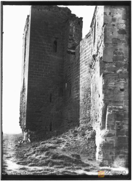 "Huesca. Detalle castillo Montearagón. Estilo: Románico. ". Juan Mora Insa
