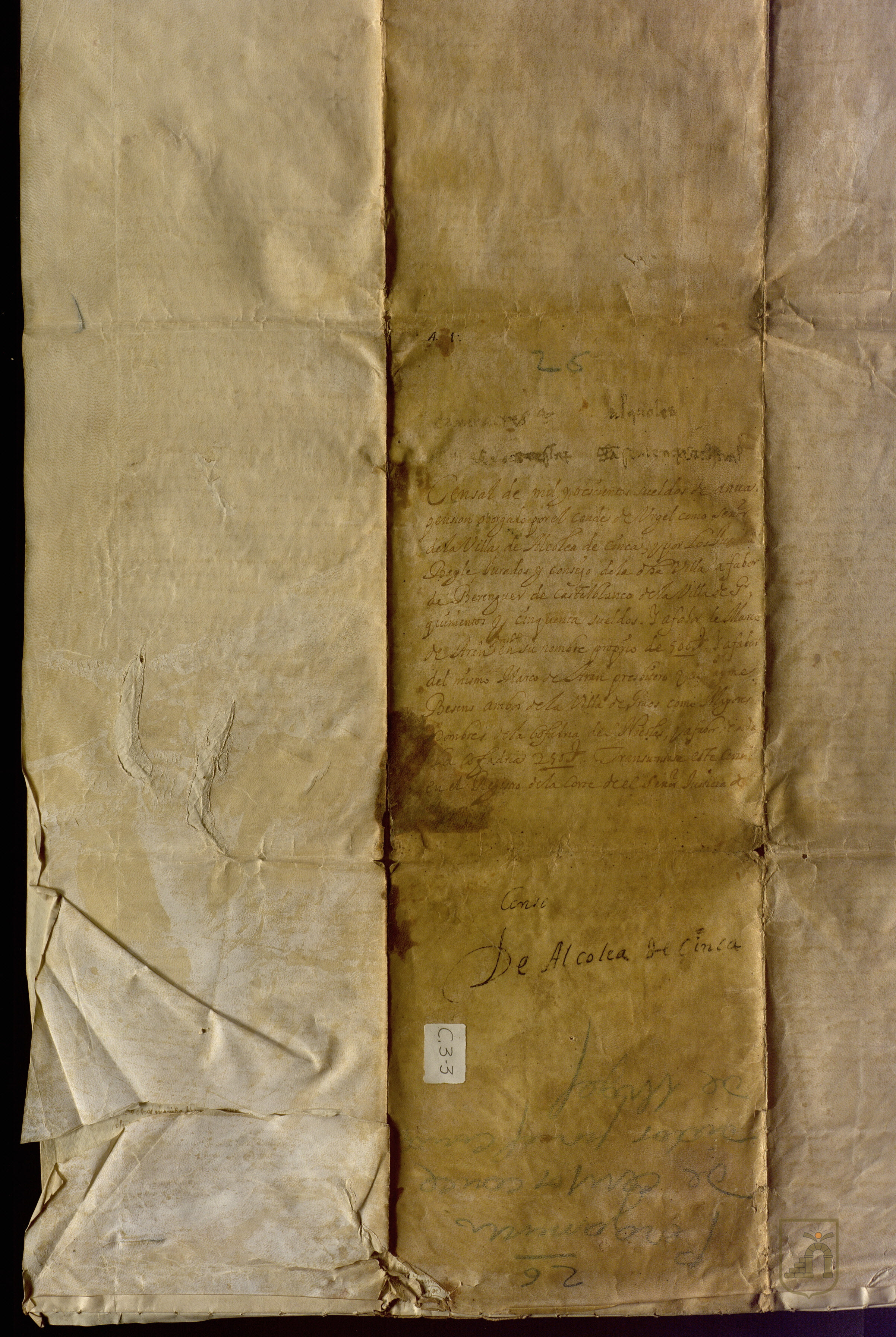 El concejo y las aljamas de judíos y moros de Alcolea de Cinca y Pedro, conde de Urgell, venden a Berenguer de Castellblanc, jurista de Graus, un censal de 550 sueldos jaqueses anuales por precio de 6.600 sueldos; a Marco de Arán otro de 500 sueldos anuales por 6.000 sueldos; y a Marco de Arán y Jaime de Besiáns, mayordomos de la cofradía de San Nicolás de Graus, otros 250 sueldos por 3.000 sueldos.