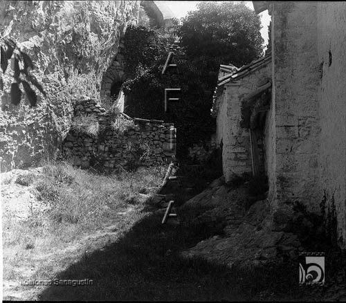 Ermita de la Virgen de la Peña. Parte trasera. Ildefonso San Agustín. Aniés