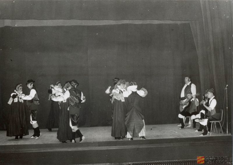 Fase Provincial Regional del XX Concurso de Coros y Danzas. Baile de Ansó