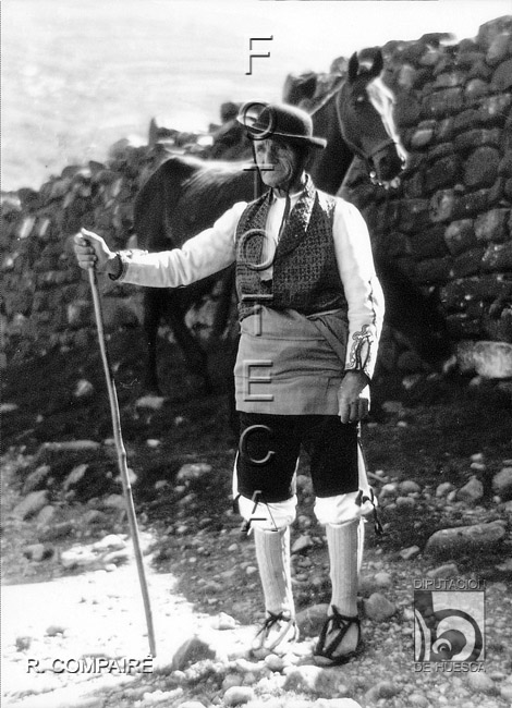 "Un contrabandista". Ricardo Compairé Escartín. Hecho