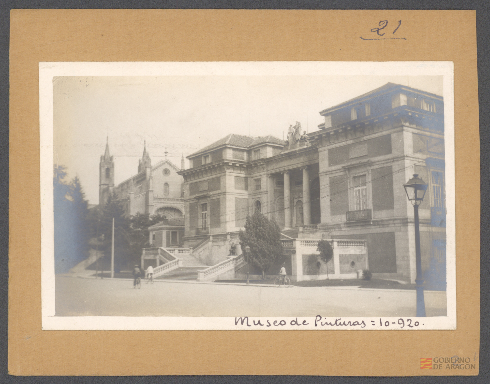 "Museo de pinturas: 10-920"