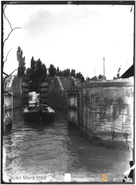 "Zaragoza. Casablanca, esclusas canal.". Juan Mora Insa