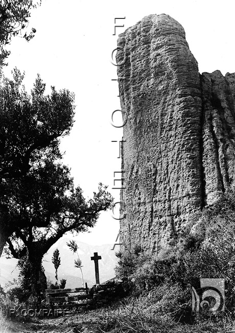 "El Mallo grande". Ricardo Compairé Escartín. Riglos