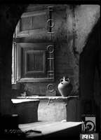 "Ventana en la casa del moro". Ricardo Compairé Escartín. "1930". Biescas
