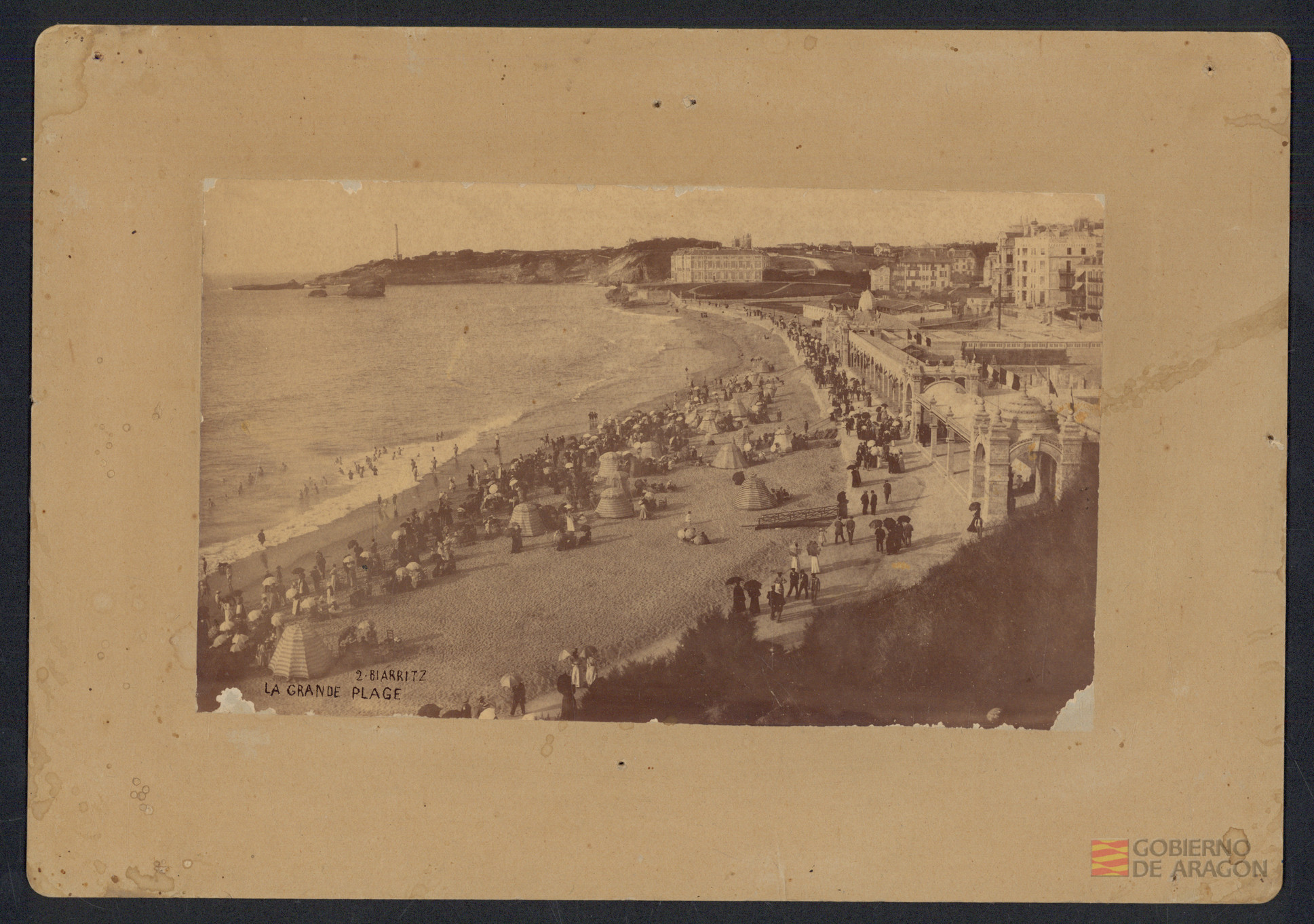 " 2- Biarritz. La grande plage". Eugène Pacault