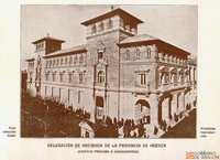 Edificio de la Delegación de Hacienda de Huesca próximo a su inauguración. Foto Colección Galán