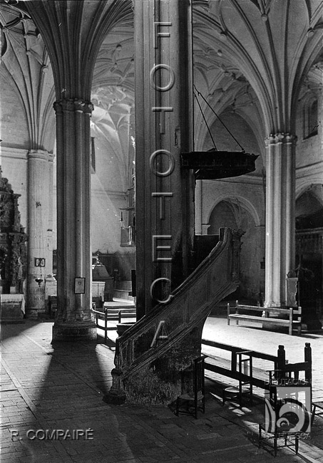 "Interior de la iglesia". Ricardo Compairé Escartín. Bolea