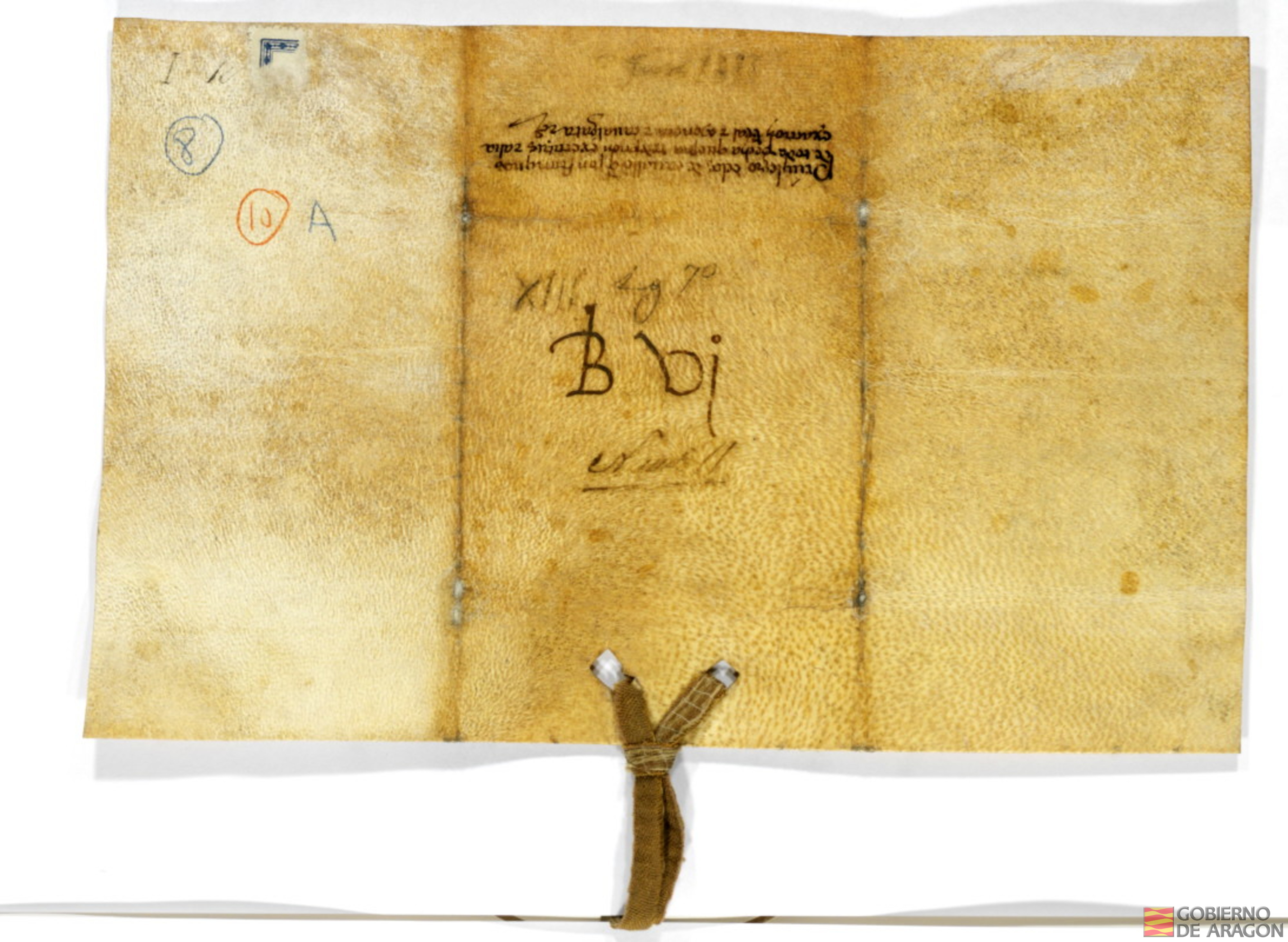 Privilegio de Jaime I concediendo que todos los que posean caballo y armas queden exentos de pagar todo impuesto monetario de guerra