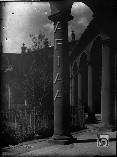 Patio del Instituto de Segunda Enseñanza. Ricardo del Arco y Garay. Huesca. Hoya de Huesca