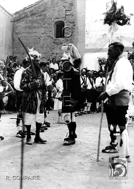 "Dance de moros y cristianos" (5). Ricardo Compairé Escartín. Sena