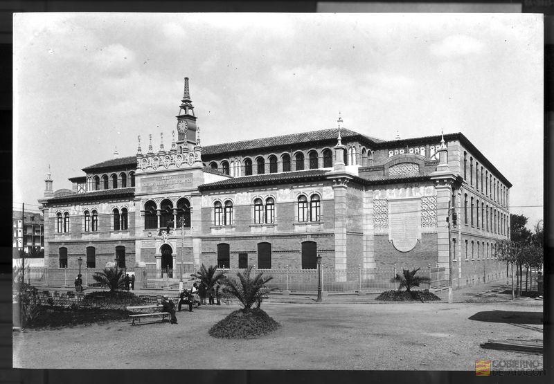 Escuelas de Industrias y Bellas Artes, de Comercio y de Artes y Oficios. Ignacio Coyne