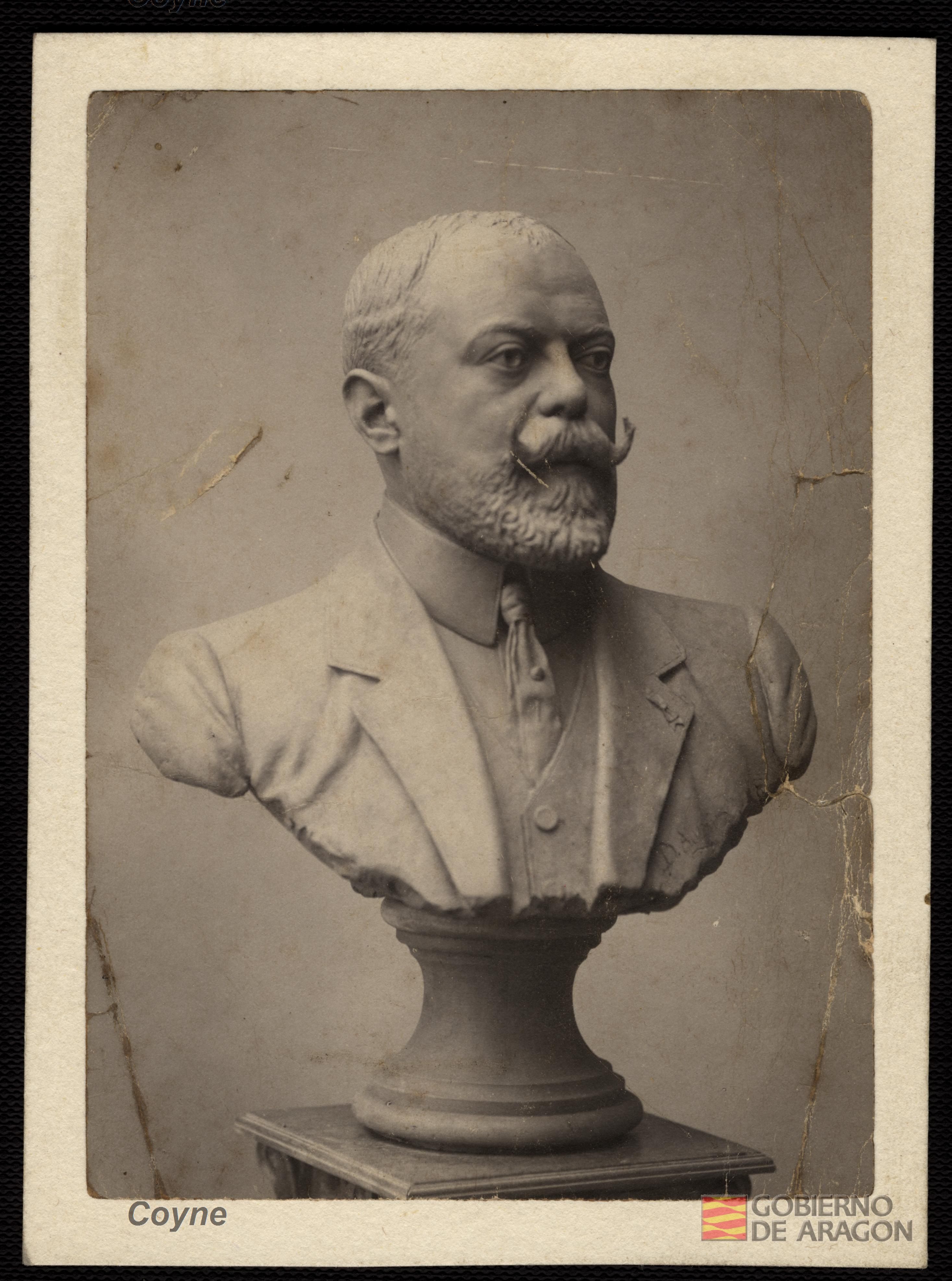 Fotografía de busto de Ignacio Coyne