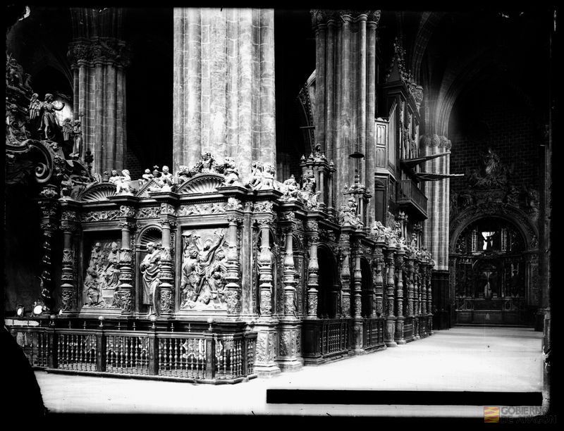 Órgano y trascoro de la Catedral de San Salvador (la Seo).