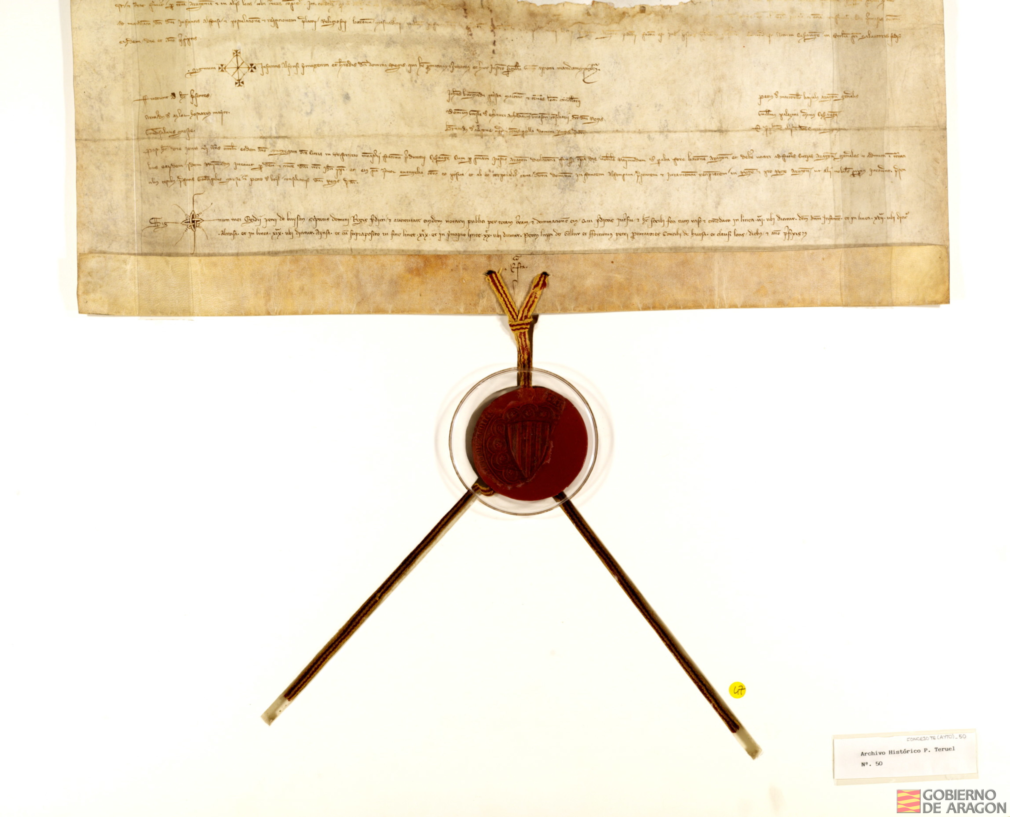 Juramento del infante don Alfonso en las Cortes de Zaragoza de guardar los fueros, usos y buenas costumbres de Aragón y reconocimiento de éste como futuro rey