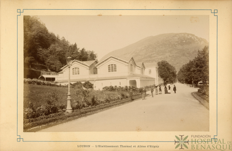 "Luchon. L'Etablissement Thermal et Allées d'Etigny."