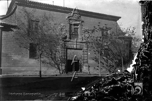 Fachada del Instituto de Segunda Enseñanza. Ildefonso San Agustín. Huesca