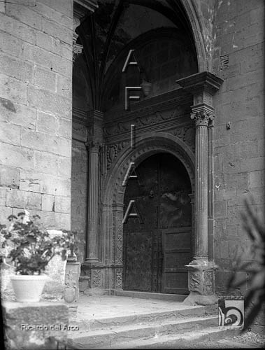 Santuario de la Virgen de la Peña. Arco y portada. Ricardo del Arco y Garay. Graus. Ribagorza