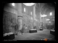Exposición de los sepulcros reales de Poblet en la Lonja. Juan Mora Insa