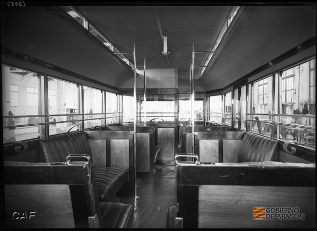 Autocar Citroën servicio estación Ferrocarril Zaragoza. Interior