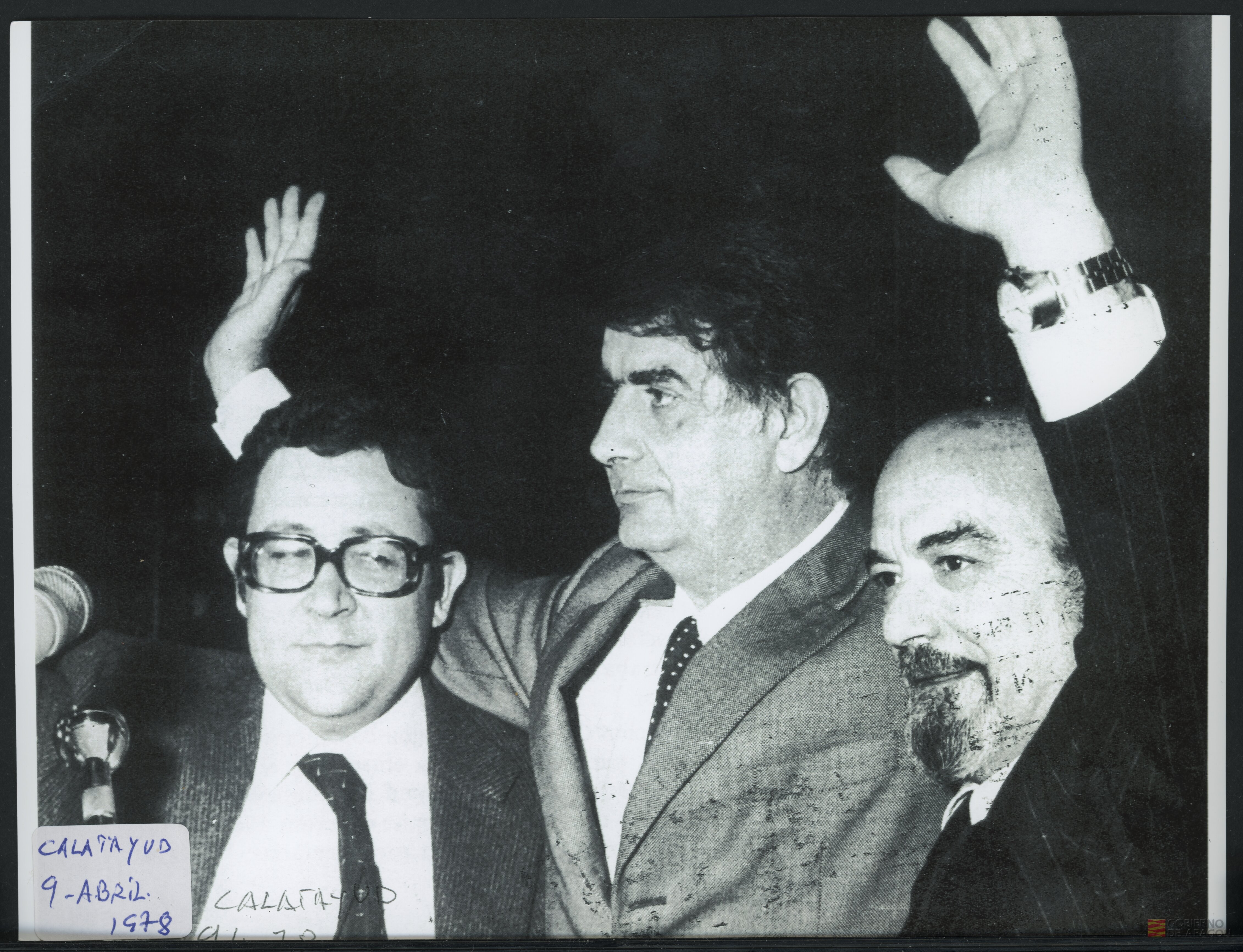 Juan Antonio Bolea Foradada entre Jaime Gaspar y Biel en la reunión de parlamentarios aragoneses en Calatayud