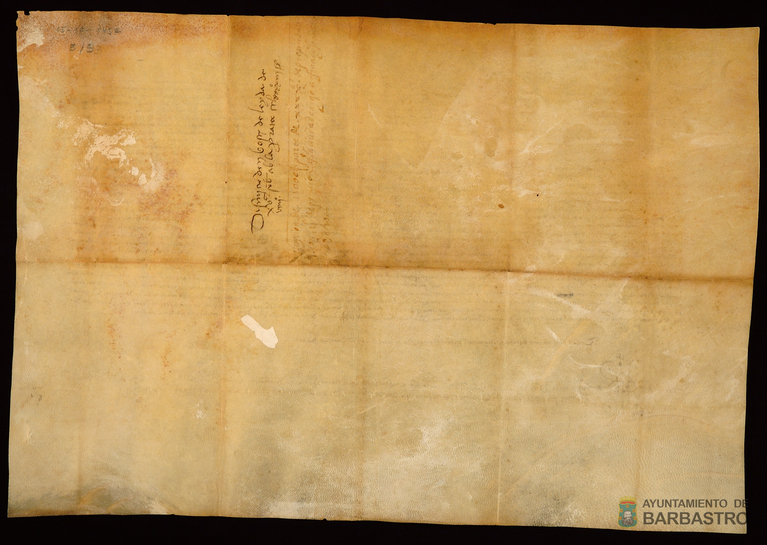 Francisco Bartolome de Boscho, ciudadano de Lerida, reconoce haber recibido del Concejo de Barbastro 15.000 sueldos jaqueses de los 40.000 de la suerte principal de un censo de 2000 sueldos de pension anual.