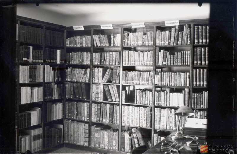 Sección Circulante de la Biblioteca Pública en el Ayuntamiento. Fidel Oltra