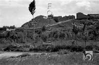 Vista del pueblo desde la carretera. Alfonso Foradada Coll. Santalecina