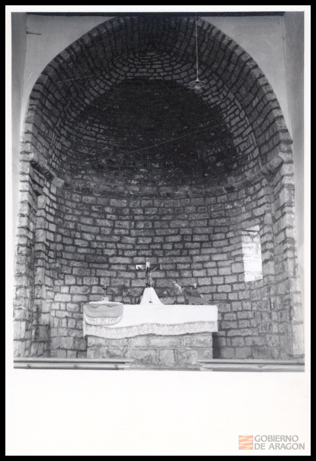 Ábside de la iglesia parroquial de San Esteban. Espierre