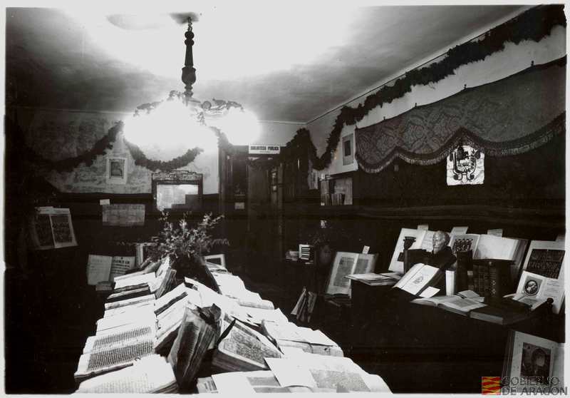 Vista de conjunto de la Exposición Bibliográfica de la Biblioteca Pública