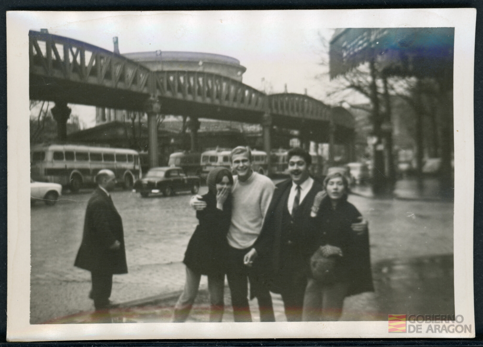 "Rosario, Jacques Vignon, Raymond Hernando y María Jesús en París".