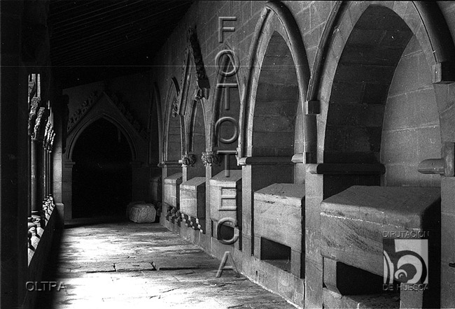 Arcosolios de los Claustros de San Pedro. José Oltra Mera. Huesca. Hoya de Huesca