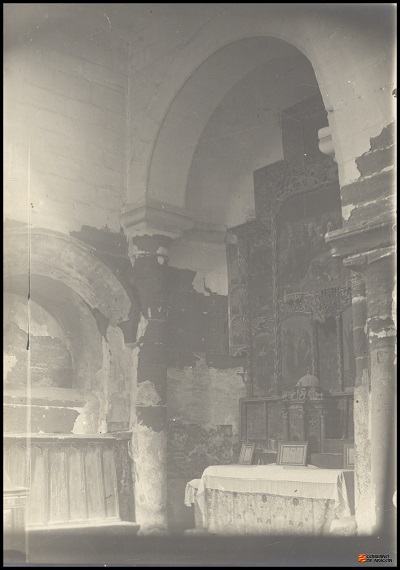 [Retablo lateral de la iglesia del monasterio de Santa María de Sigena]