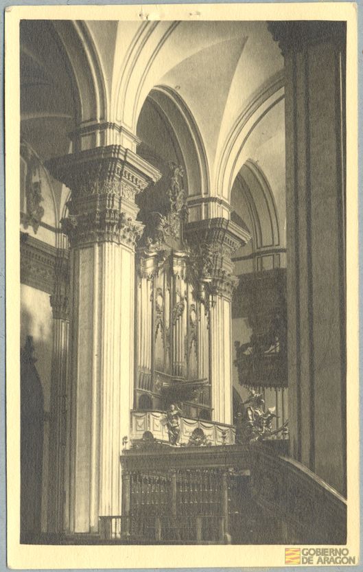 Obras de arte. Vista interior de la ex-colegiata Santa María la Mayor. Alcañiz