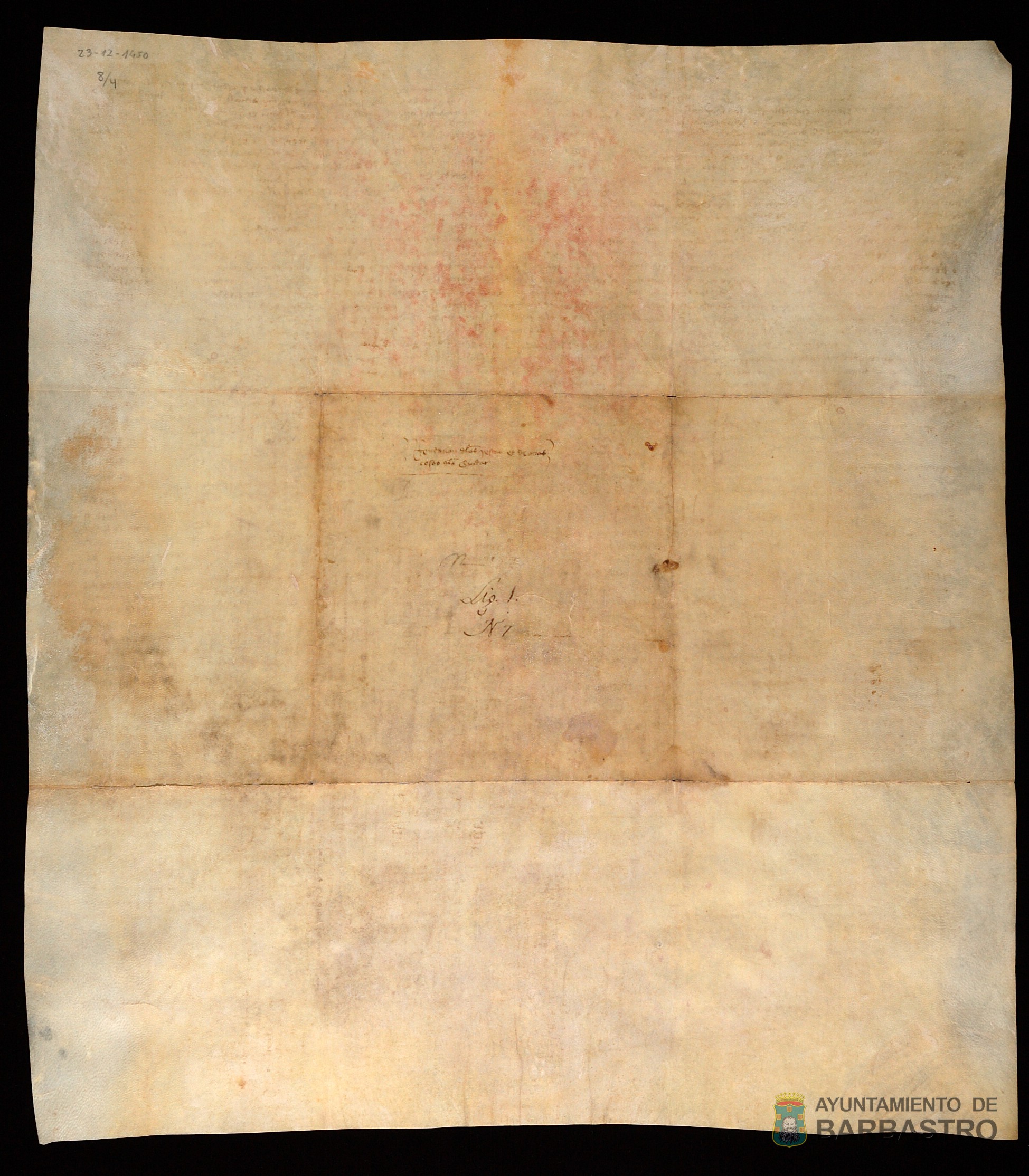 El Concejo de Barbastro arrienda a Luis de Pueyo los derechos de la venta de pescado salado y fresco, aceite, queso, candelas y legumbres al menudo.