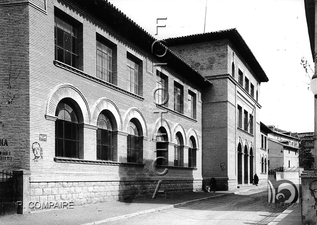 "Escuela Normal de Maestros". Ricardo Compairé Escartín. Huesca