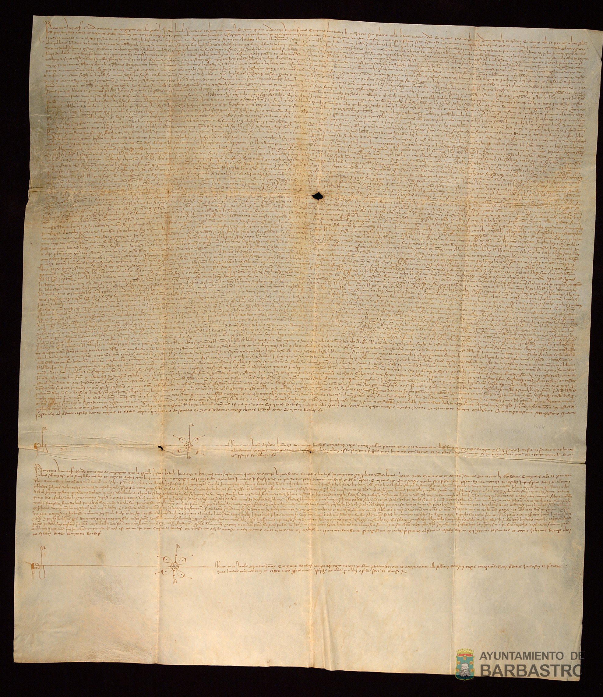 Censal vendido por el Concejo de Barbastro a Antonia de Nava, alias de Azlor, vecina de Barbastro, viuda de Juan Nava, ciudadano de Barbastro, de 250 sueldos jaq. de pension anual por precio o suerte principal de 3000 sueldo pagaderos el dia uno de junio.