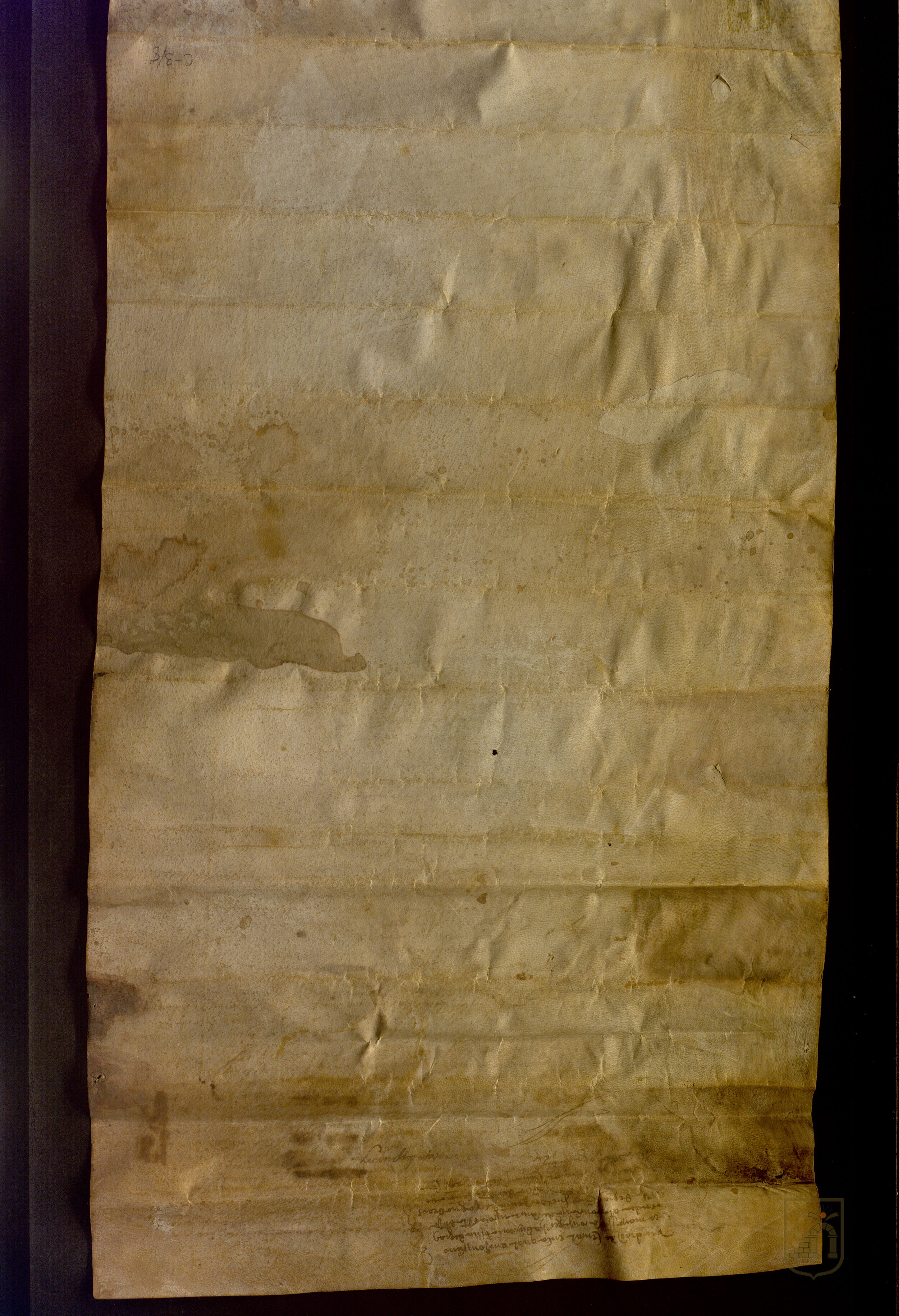 Antoni Fierro y María Sasa, cónyuges habitantes en Graus, venden a los mayorales de la cofradía de San Nicolás de dicha villa un censal de 5 sueldos jaqueses anuales por precio de 100 sueldos.