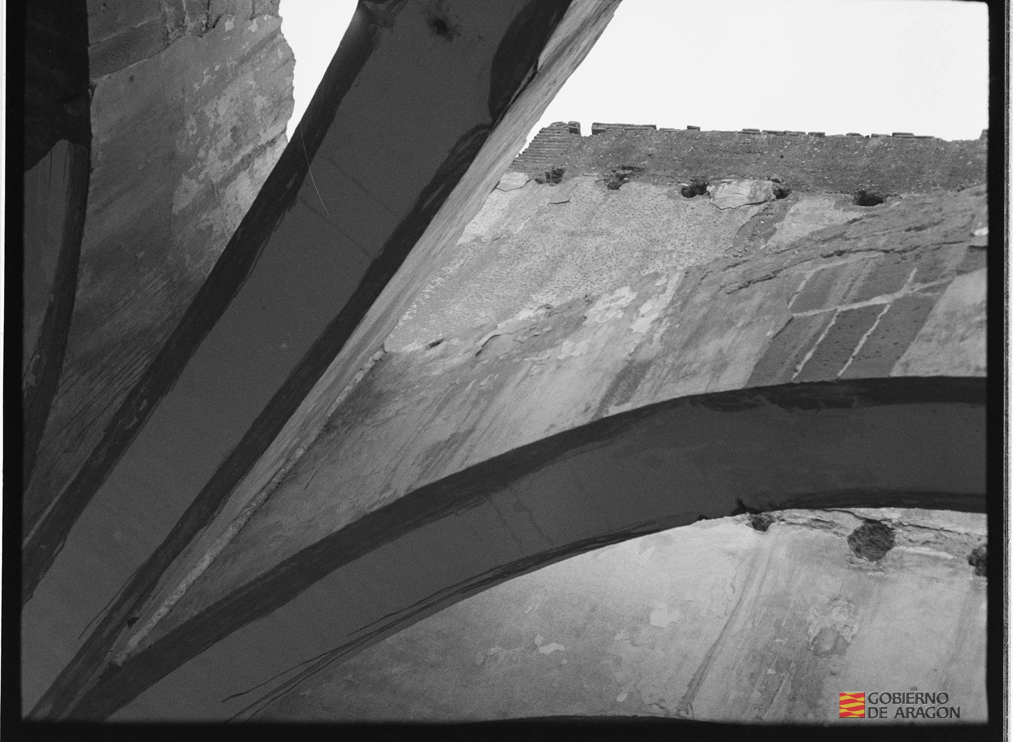 Monasterio de Sigena. Arcos en el antiguo dormitorio de las monjas