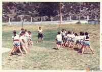 Albergue de Villanúa. Juegos al aire libre. Minerva Sociedad Española de Fotografía Aplicada, S.A.