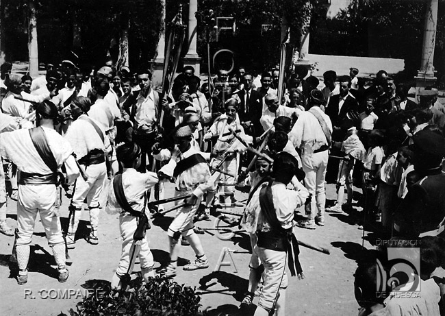 "Danzantes de Huesca" (1). Ricardo Compairé Escartín. Huesca