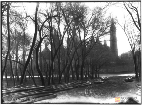 "Zaragoza. Pilar, paisaje.". Juan Mora Insa