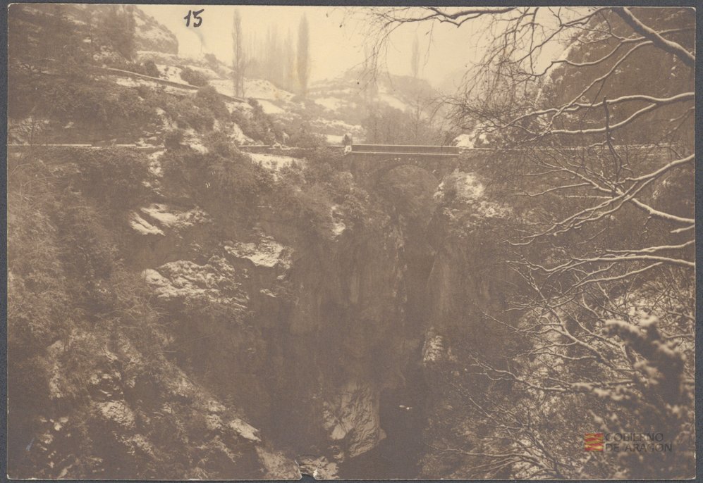 "Puente de Escarrilla Km. 14 de la carretera de Biescas a Panticosa".. Martín Luesma Vallestín