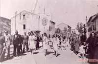 Procesión de mujeres