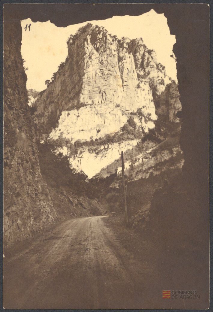 "Foz de Biniés - Km. 42 de la carretera de La Peña a Ansó".. Martín Luesma Vallestín