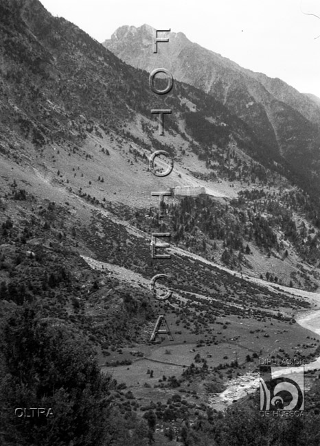 "Benasque. Los Baños de Benasque desde el camino de Benasque a la Renclusa". José Oltra Mera. Ribagorza