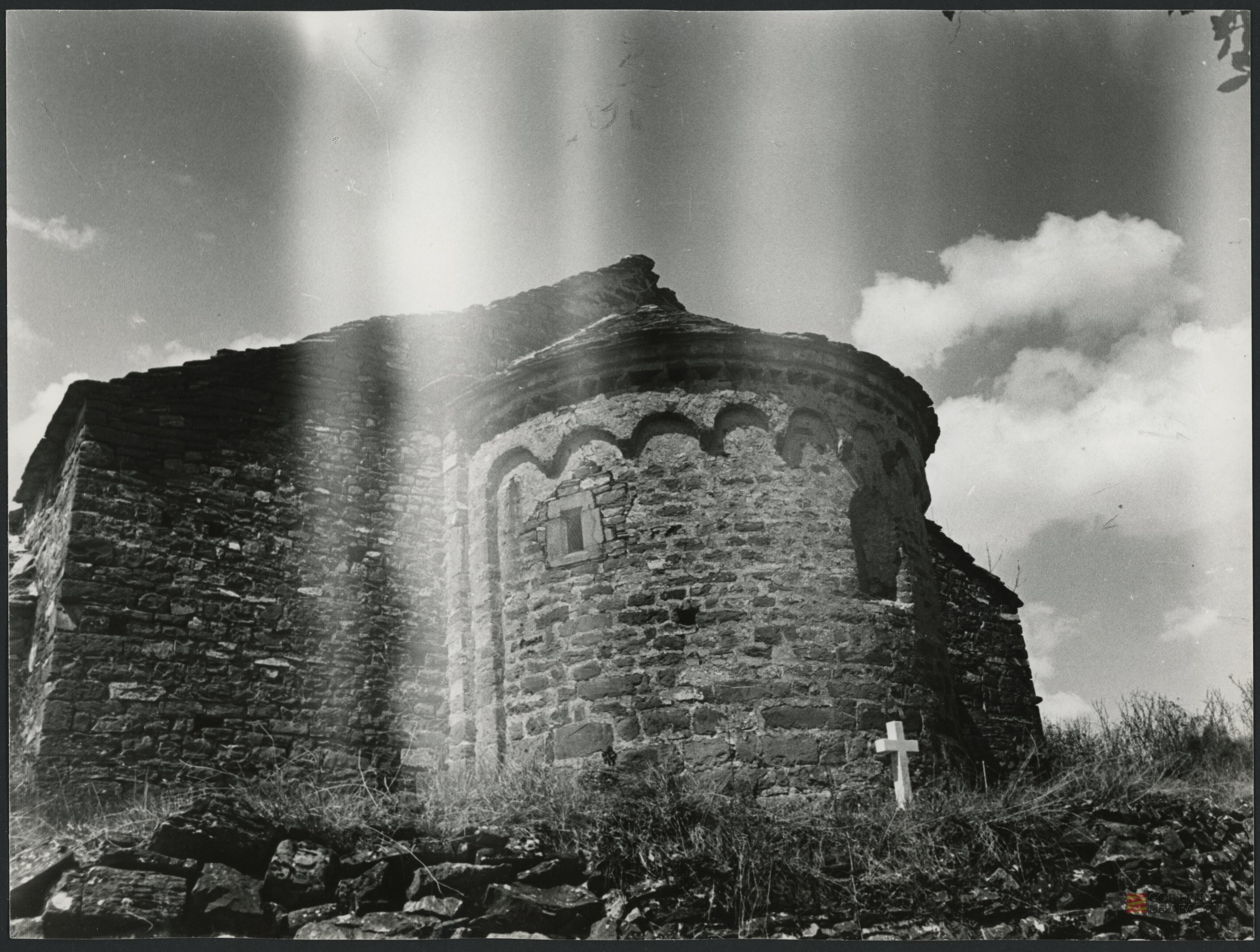 Iglesia de San Vicente de Vio. Vista del ábside. Vio