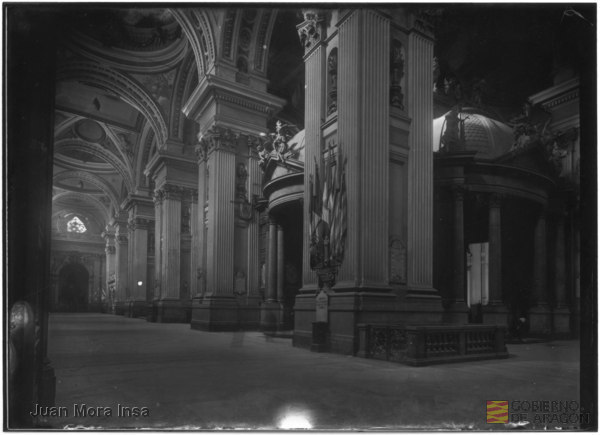 "Zaragoza. Pilar, una nave.". Juan Mora Insa