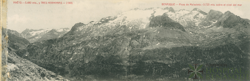 "Aneto. 3.480 m. y Tres Hermanas. 2.900 m. Benasque. Picos de Malaoeto. 3.723 m. sobre el nivel del mar."