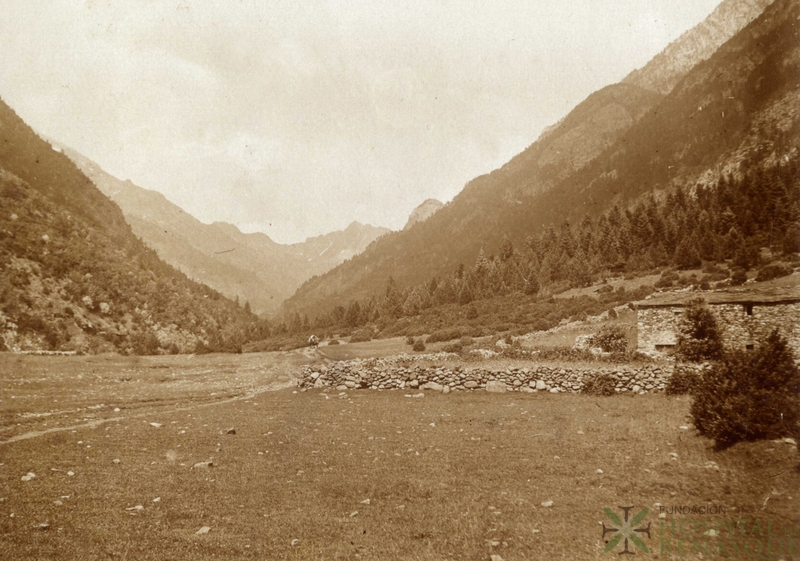 Plan de Senarta y mesón.